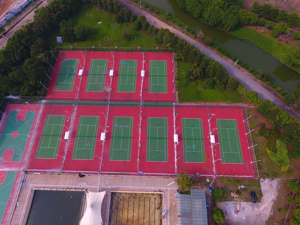 名称：广东外语外贸大学网球场篮球场灯光案例