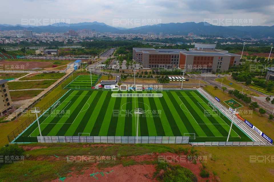 名称：福建上杭体育中心足球场灯光项目